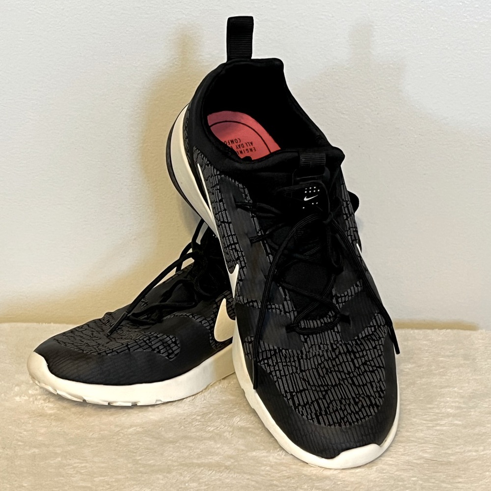Nike Black Sneakers